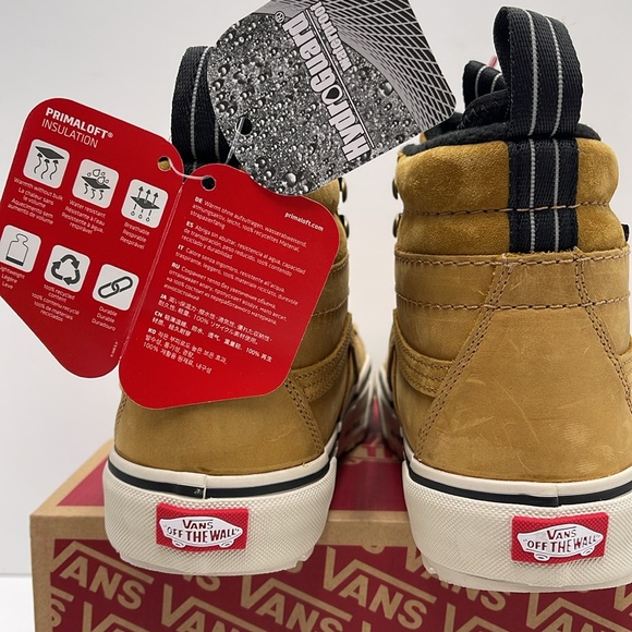 Vans Men’s Sk8-Hi Dr Mte-2
Pop Lace Tan
VN0009QMJM9
Boots Cold Weather Sneakers - Picture 13 of 16